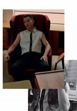 黄轩硬朗帅气黑白时尚大片