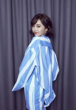 丁海寅孙艺珍《经常请吃饭的漂亮姐姐》图片