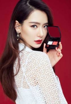 戚薇广告代言时尚性感大片写真图片