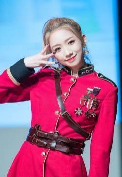孟美岐图片 孟美岐可爱图片