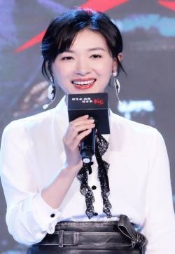万茜图片   万茜清新甜美发布会图片