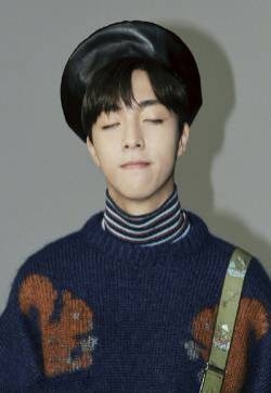 陈立农帅气封面大片写真图片