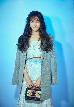 蒋依依图片 蒋依依青春少女风写真图片