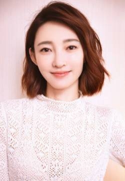 王丽坤素净雅致仙气写真图片