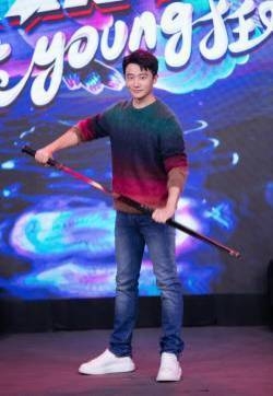 黄轩图片 黄轩粉丝见面会高清图片