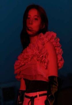 贾青唯美意境时尚写真图片