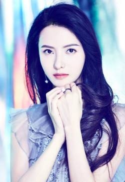张芷溪清新迷人写真图片