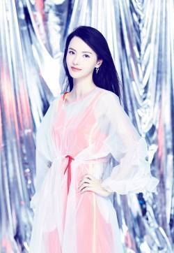 张芷溪清爽甜美夏季写真图片