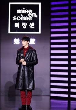 NINE PERCENT陈立农帅气活动照图片