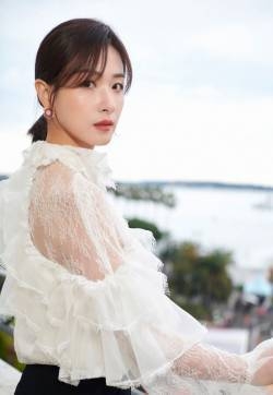 万茜性感迷人写真图片