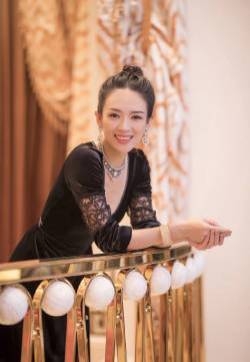 章子怡性感魅力活动照图片
