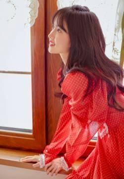 井柏然《千与千寻》配音阵容海报图片