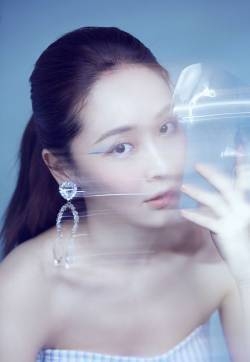 李曼优雅柔美时尚写真图片