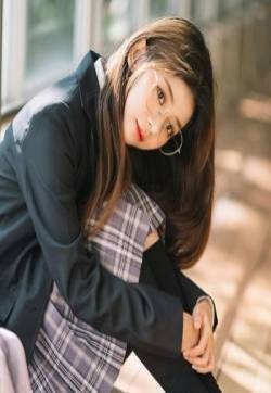 学生范小清新校园美女头像图片