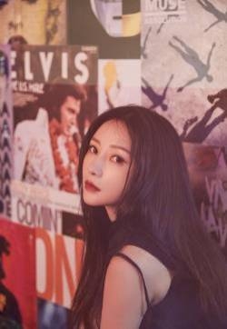 章子怡优雅性感写真图片
