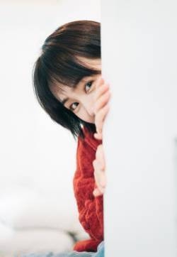 朱赞锦浪漫绅士风帅气图片