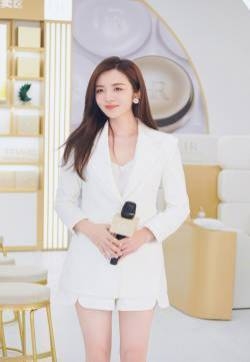 王晓晨清新淡雅活动照图片图片 王晓晨清新淡雅活动照图片图片
