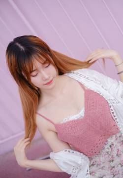 万茜温柔甜酷写真图片