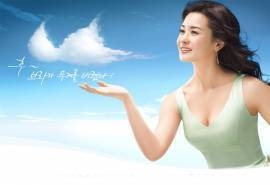 韩国人气甜美李多海桌面壁纸