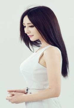 性感唯美女神柳岩清新淡雅唯美写真手机壁纸下载