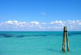 精选蓝色海边风景图片高清桌面壁纸下载