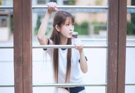 韩国20岁美女yurisa桌面壁纸图片下载6