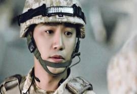 金智媛晋久《太阳的后裔》电脑桌面壁纸图片下载