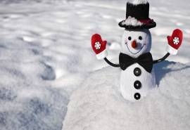 冬季可爱雪人电脑桌面壁纸