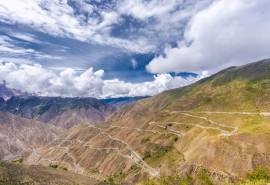 大自然壮观山峰景色图片桌面壁纸