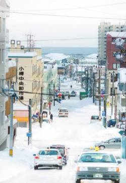 城市街道雪景图片高清手机壁纸