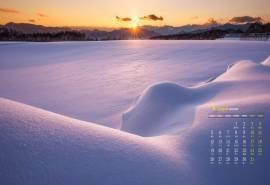 2019年8月唯美自然雪景高清日历壁纸