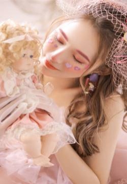 可爱女生唯美写真手机壁纸