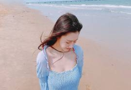 马泽涵海边清爽靓丽桌面壁纸