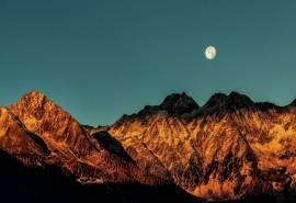 壮观唯美的山峰风景电脑壁纸
