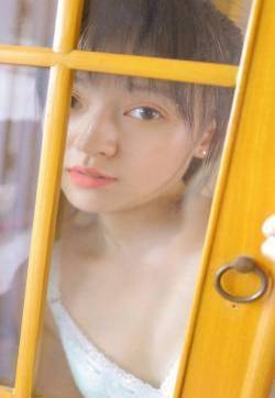 元气养眼美女手机壁纸