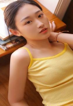 日系家居美女手机壁纸