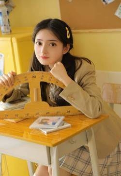 日系校服美女手机壁纸