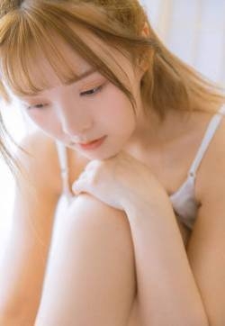 白净性感美女手机壁纸