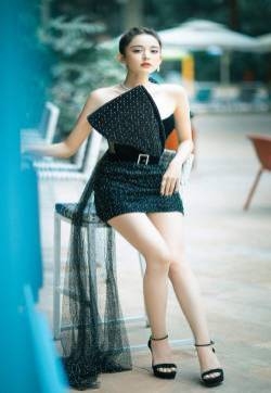 娜扎热辣性感写真手机壁纸
