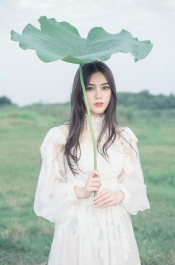 漂亮女人图片 _ 第(1)张