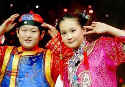 赵本山14岁女儿可爱自拍照第2张