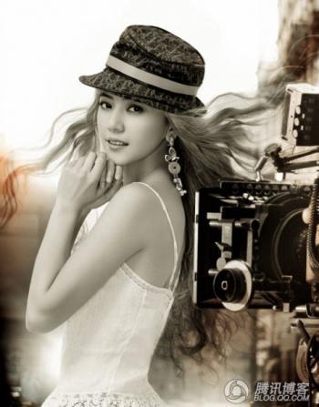 高清中国内地影视北京女演员高圆圆蓝色长裙优雅写真桌面壁纸第0张