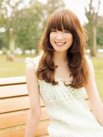 韩国美女卷发优雅女神性感美腿写真第4张