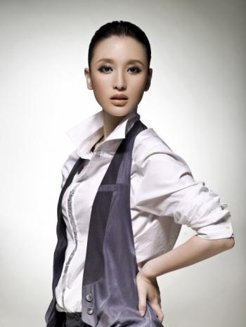 中国内地影视天津女演员张萌高清圖白皙肌肤妩媚的眼神第2张