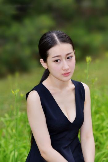 脱衣美女图片 _ 第(5)张