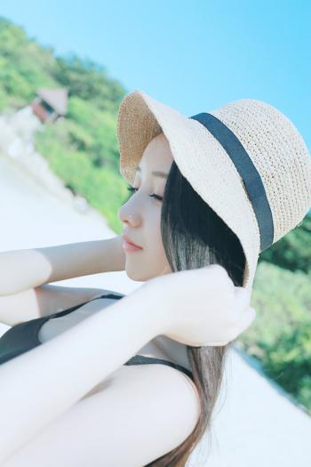 日本女星杉本有美性感写真美女图片第6张