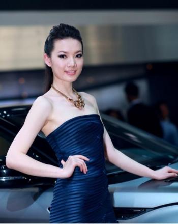 北京车展上不可错过的美女第4张