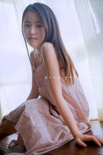 洛天依金丝雀可爱萝莉丝袜美腿Cosplay写真第6张