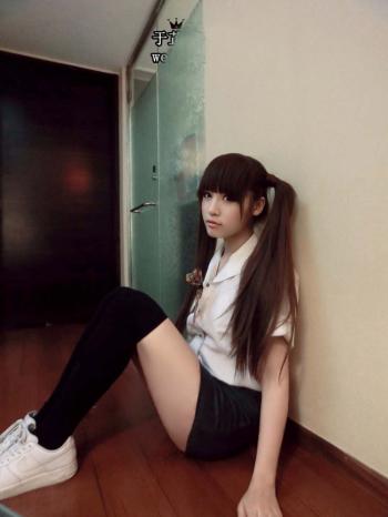 学生装美女图片 _ 第(9)张