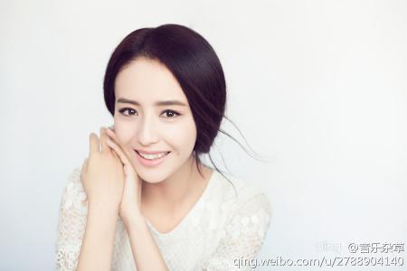 高清中国内地新疆伊犁影视女演员佟丽娅超A性感高清桌面壁纸第3张